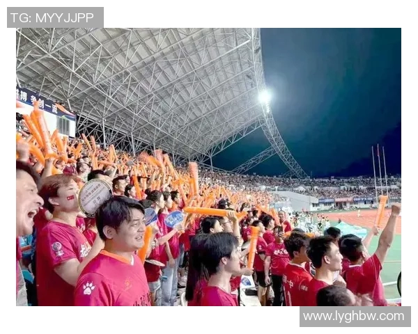 必一体育全力支持球队客场征战展现拼搏精神与团队力量