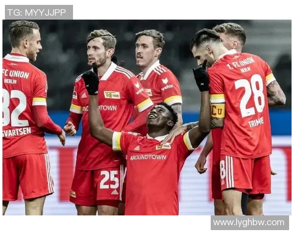 斯图加特连败露败像，主场再负门兴格拉德巴赫遇阻击